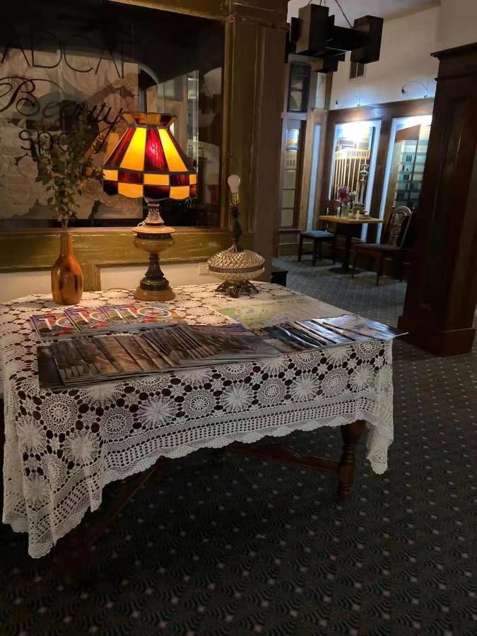 Rodmay Hotel パウエルリバー エクステリア 写真